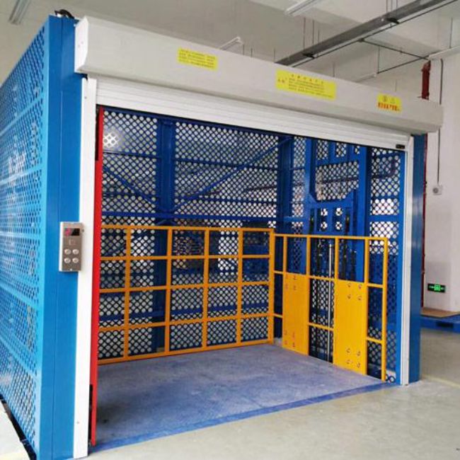 钢城导轨式升降货梯